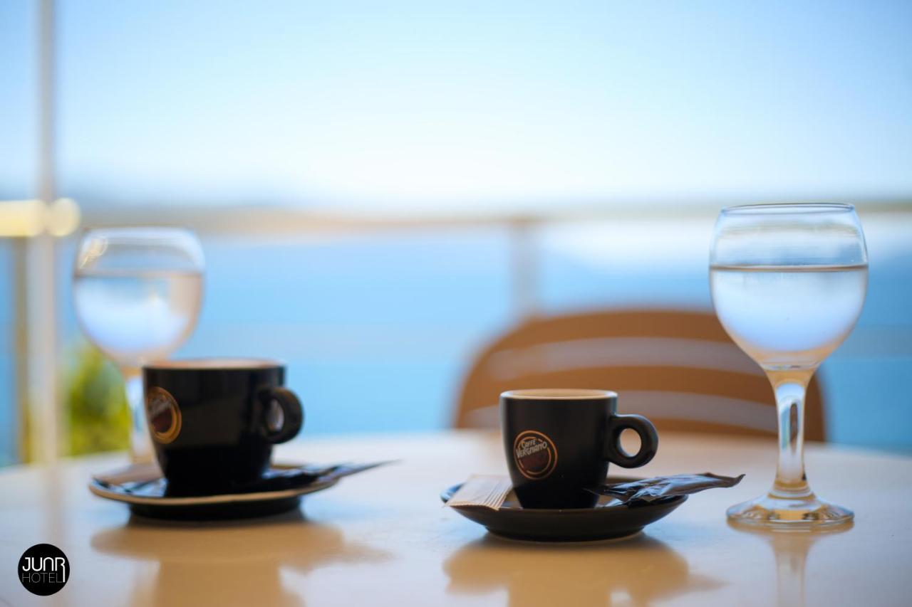 Juar Hotel Vlorë Buitenkant foto