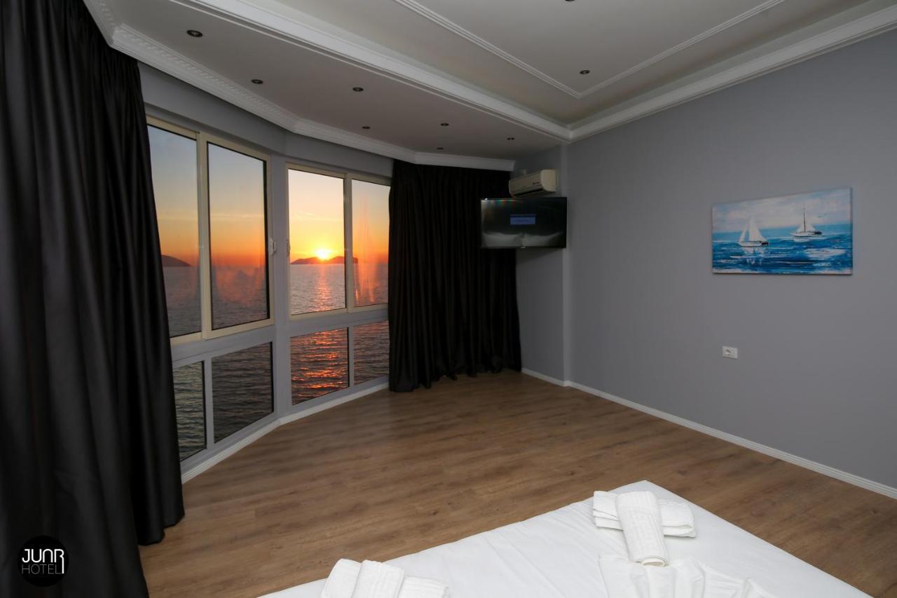 Juar Hotel Vlorë Buitenkant foto