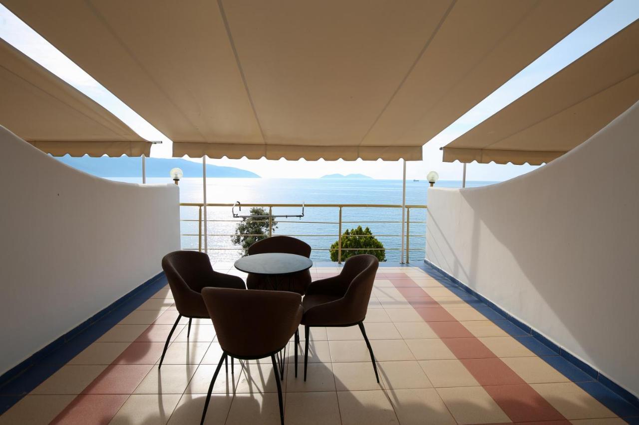Juar Hotel Vlorë Buitenkant foto