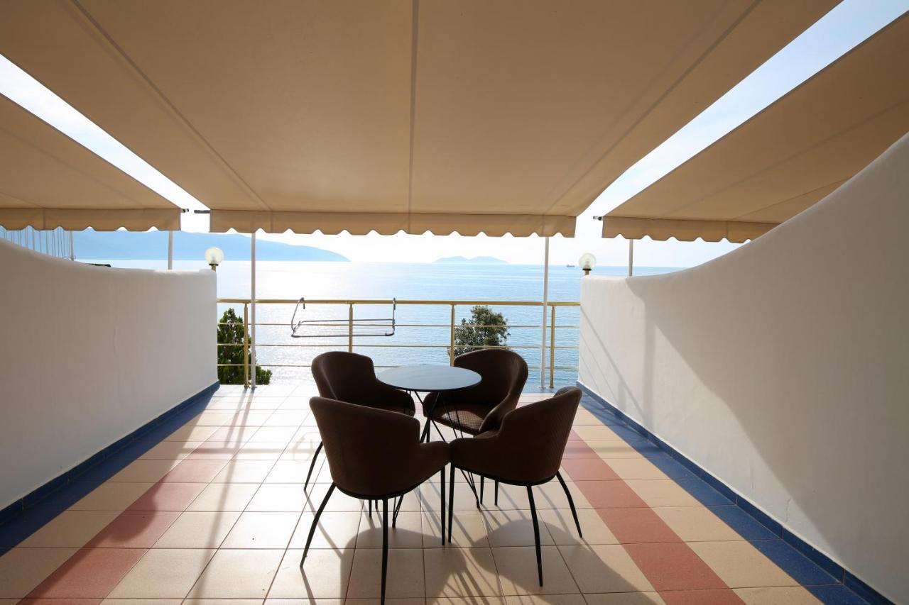 Juar Hotel Vlorë Buitenkant foto