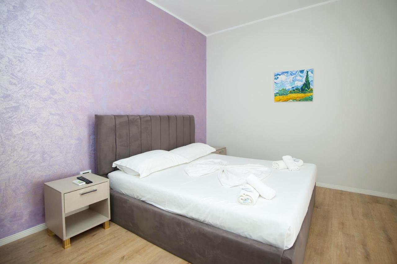 Juar Hotel Vlorë Buitenkant foto